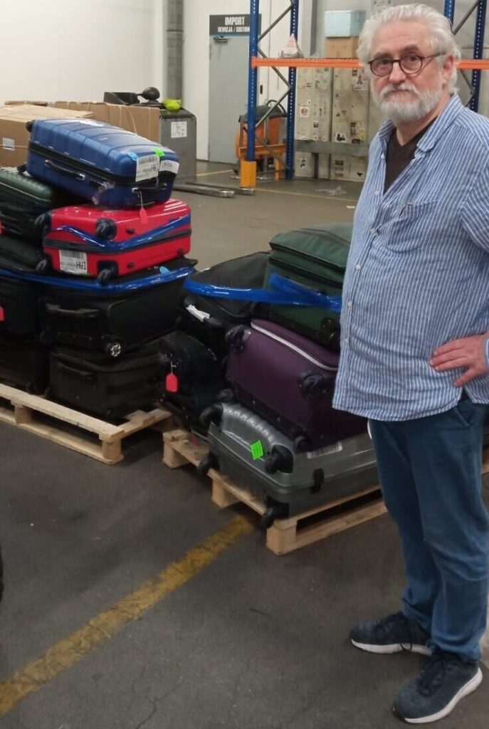 Arrival in Warsaw, a second group of suitcases. (Marek)