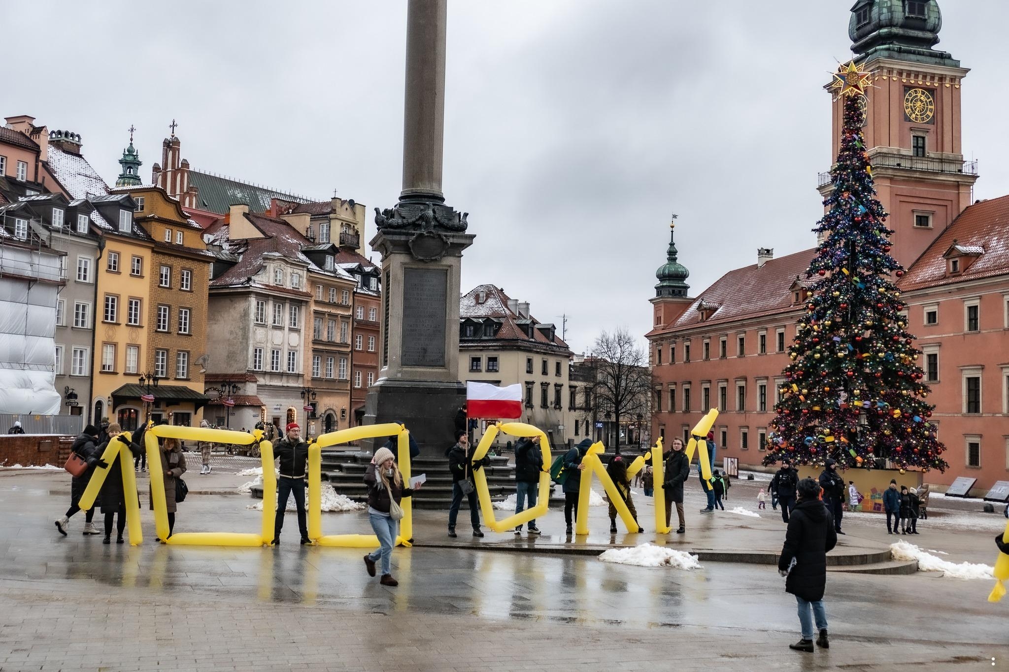 Holding the first ZERO is our chair Hanna Gawronska - Spiewak // A demonstration in Warsaw marking 100 days